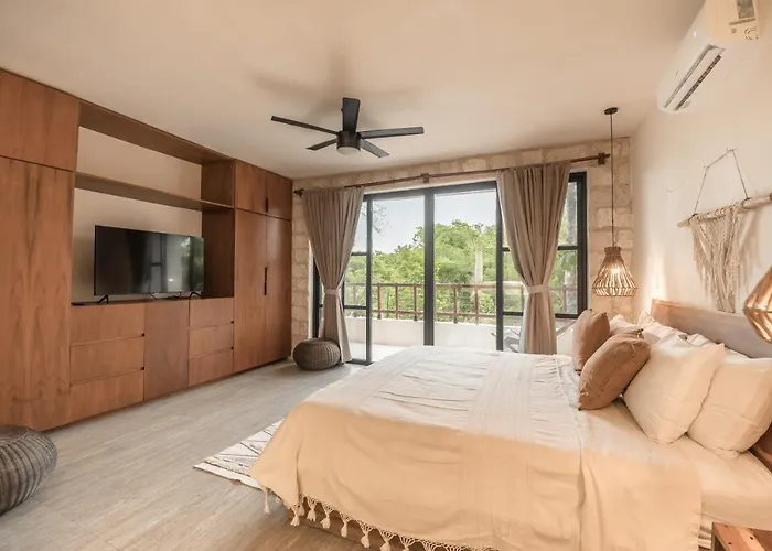 New Aura Jungle Getaway *
